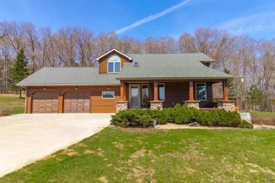 1226 Old Mill RD, Star Prairie Twp, WI 54017