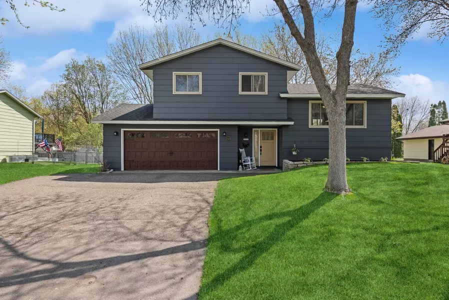 13108 Saratoga LN N, Champlin, MN 55316