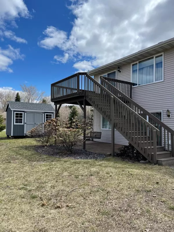 North Branch, MN 55056,7746 385th ST