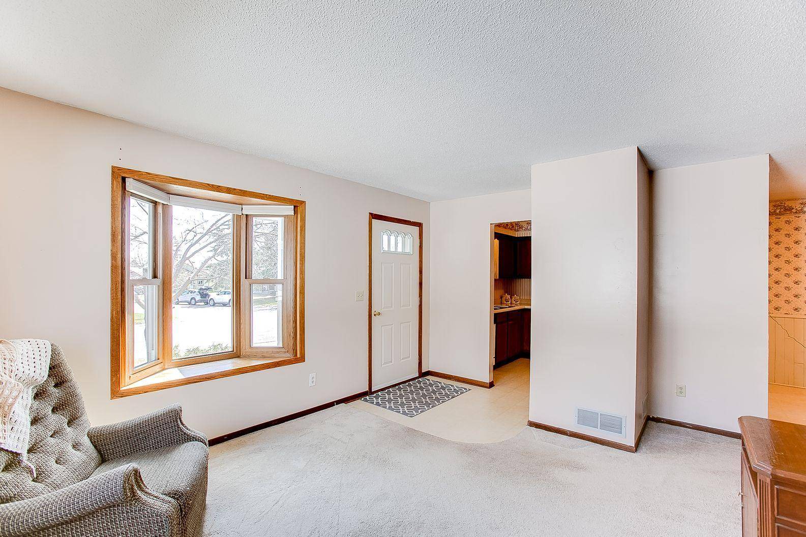 Elk River, MN 55330,628 Washington CT NW