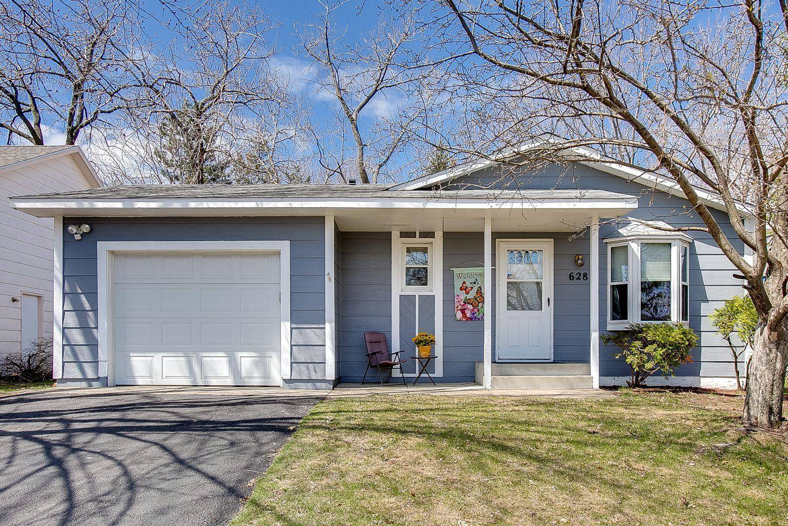 628 Washington CT NW, Elk River, MN 55330