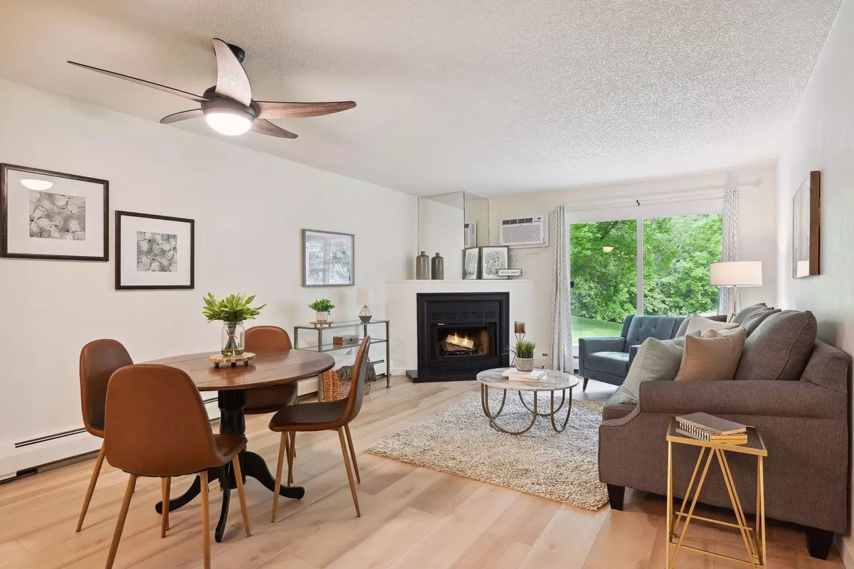 Plymouth, MN 55446,3850 Plymouth BLVD #118