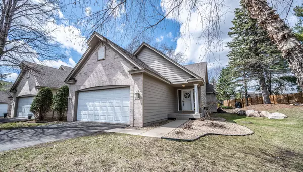 11941 Tiffany LN, Eden Prairie, MN 55344