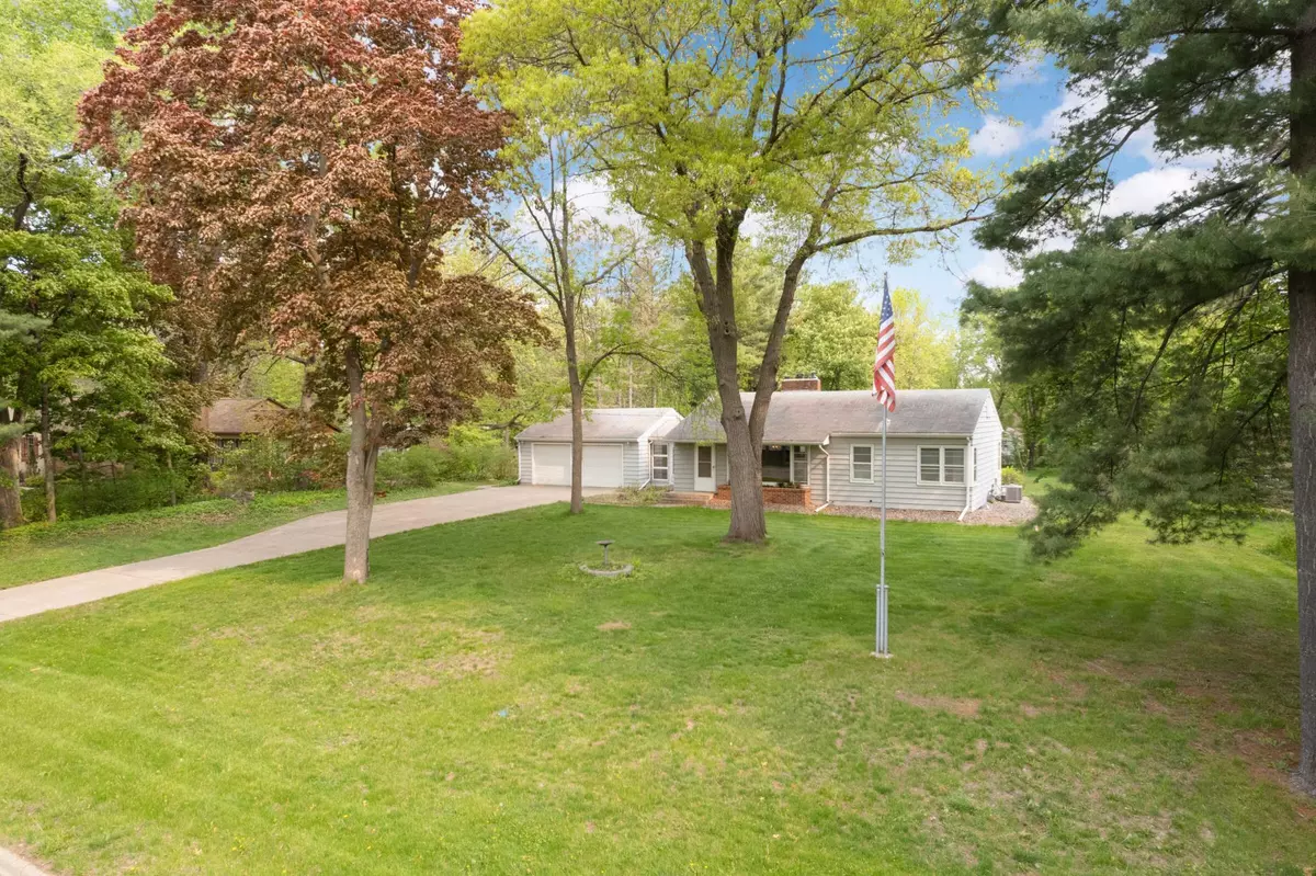 Mahtomedi, MN 55115,165 Hickory ST