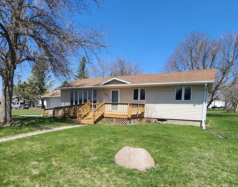 640 2nd AVE, Woodstock, MN 56186