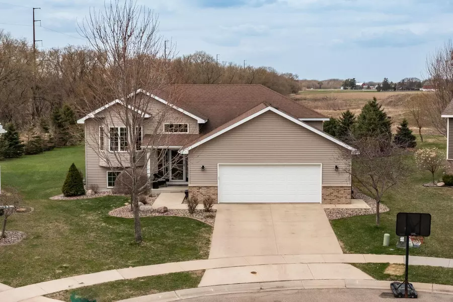 5598 Weatherstone LN NW, Rochester, MN 55901