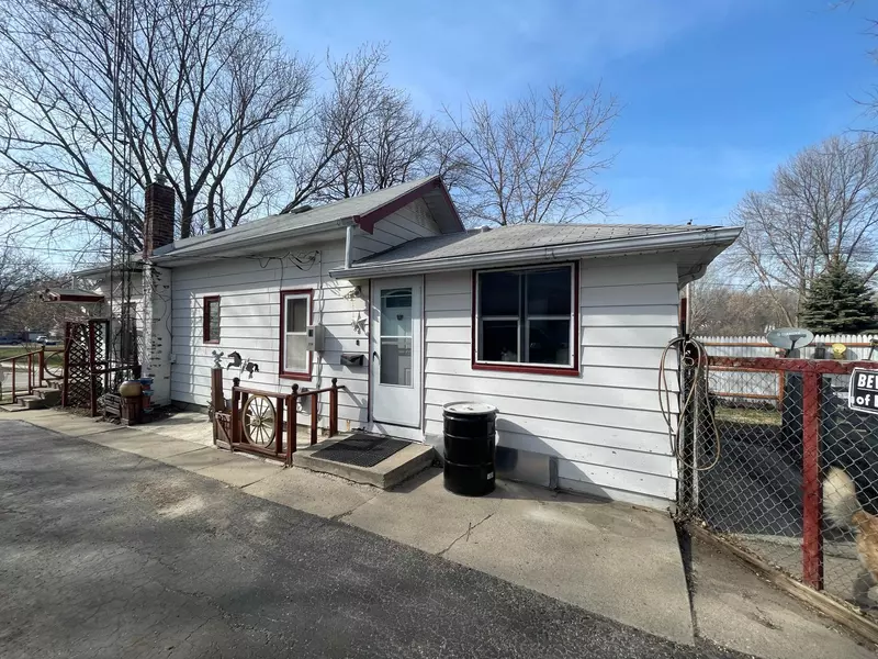 1005 Lincoln AVE, Albert Lea, MN 56007