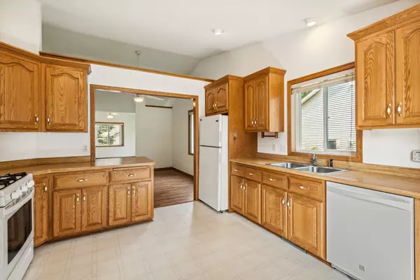 Coon Rapids, MN 55433,10542 Redwood ST NW