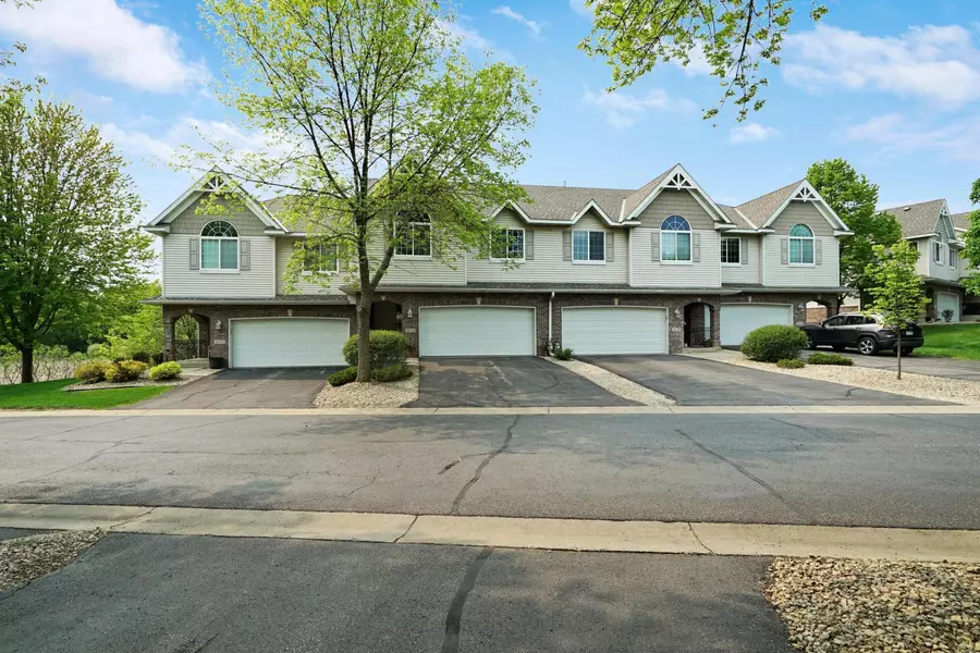 3652 Fox Tail TRL NW, Prior Lake, MN 55372