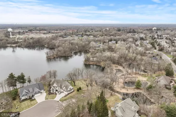 Mahtomedi, MN 55115,587 Cedarleaf PT