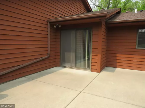 Glencoe, MN 55336,1618 10th ST E