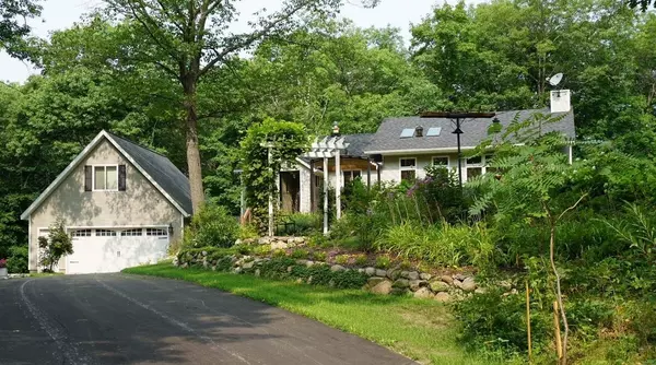 Cushing, MN 56443,27225 Cedar RD