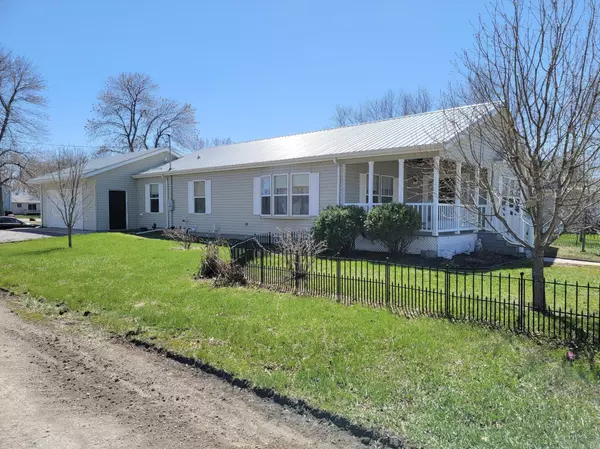 Wabasso, MN 56293,1022 Cedar ST