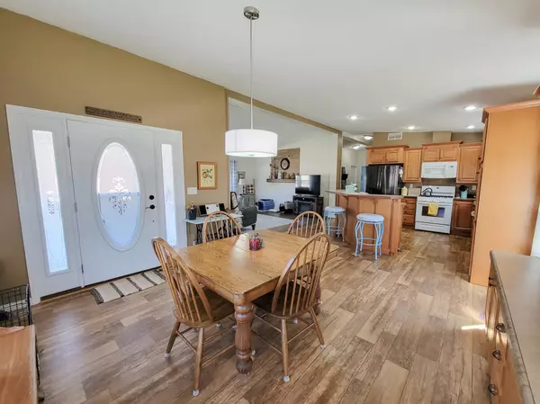 Wabasso, MN 56293,1022 Cedar ST