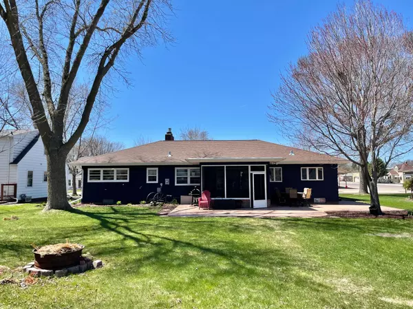 Springfield, MN 56087,329 N Spring AVE