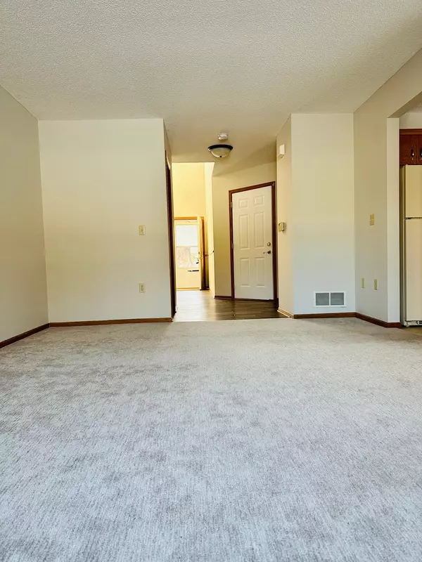 Vadnais Heights, MN 55127,3208 Edgerton ST