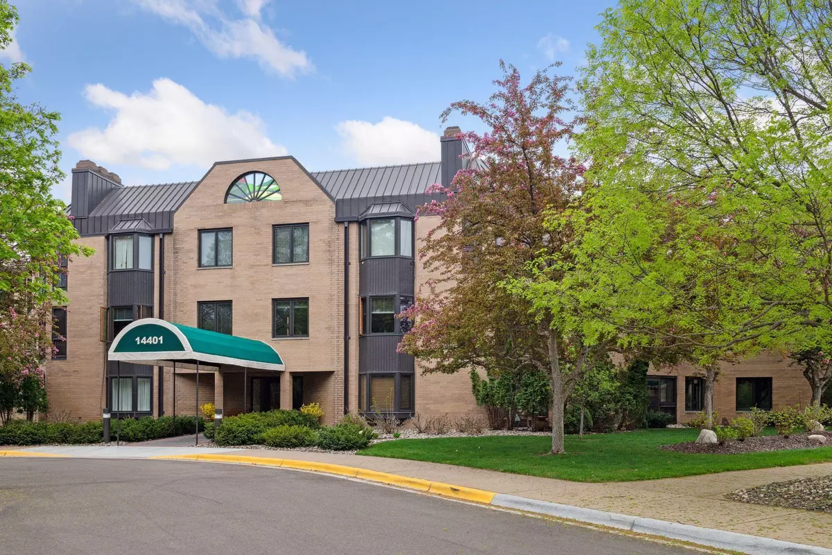 Minnetonka, MN 55345,14401 Atrium WAY #118