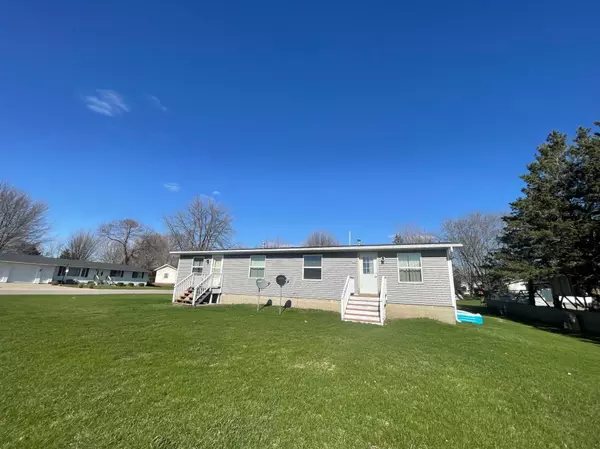 Hayfield, MN 55940,308 4th AVE NE