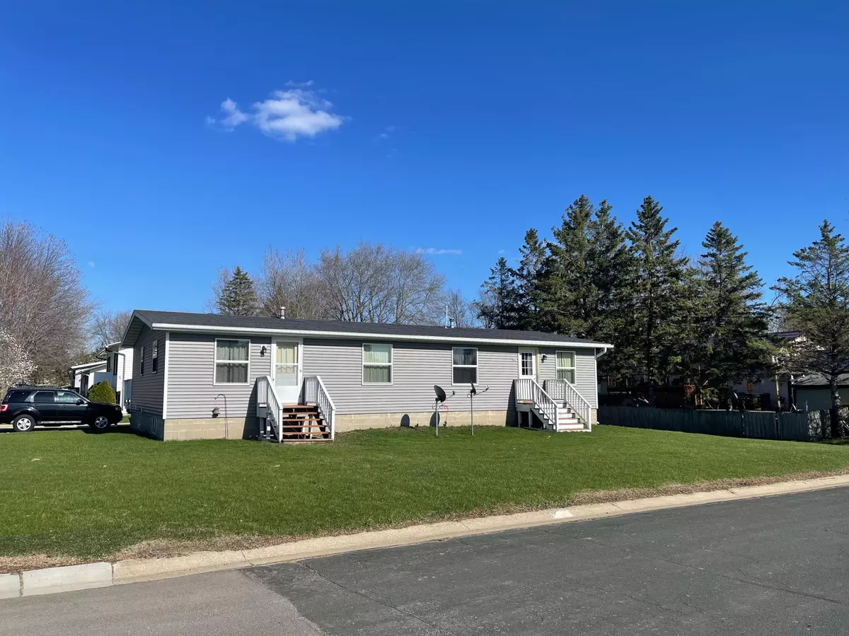 Hayfield, MN 55940,308 4th AVE NE