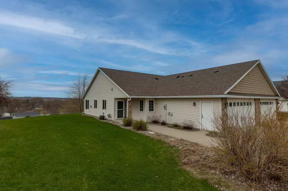 Rochester, MN 55904,2556 Hawk Ridge CT SE