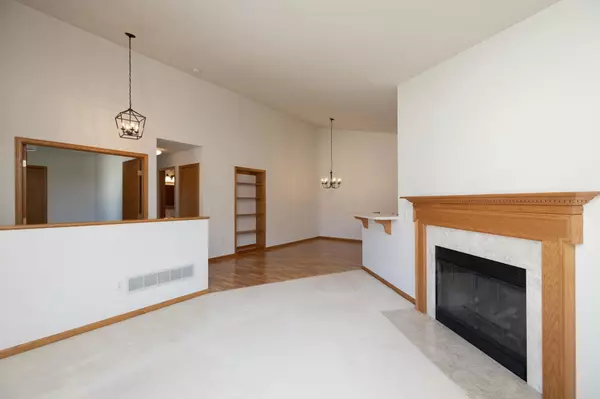 Maplewood, MN 55119,510 Sterling ST S