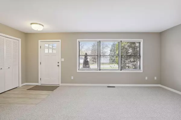 Vadnais Heights, MN 55127,856 Berwood AVE