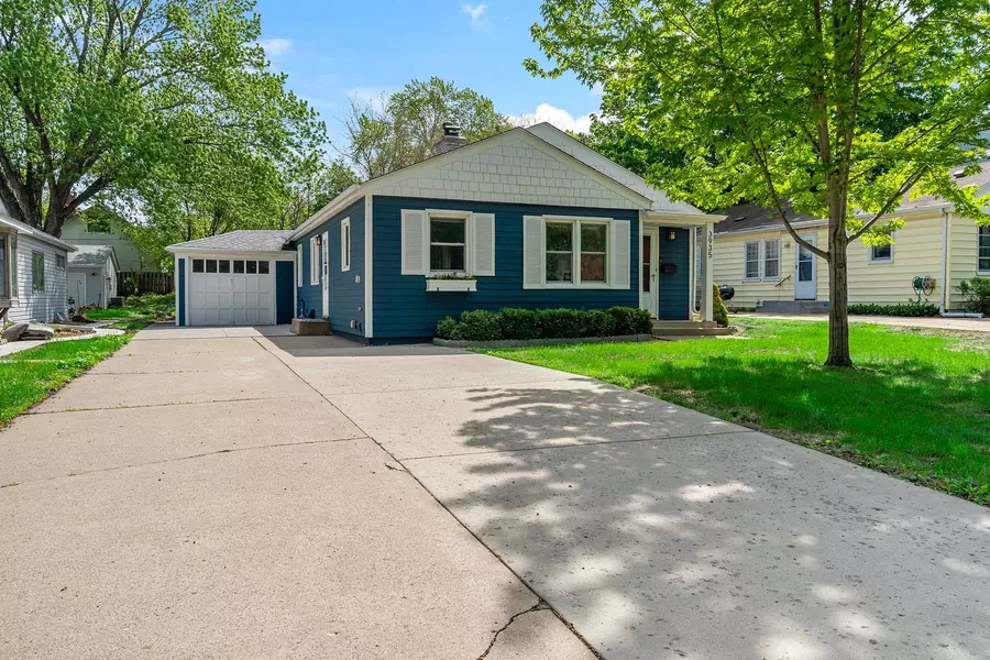 3935 Brunswick AVE S, Saint Louis Park, MN 55416