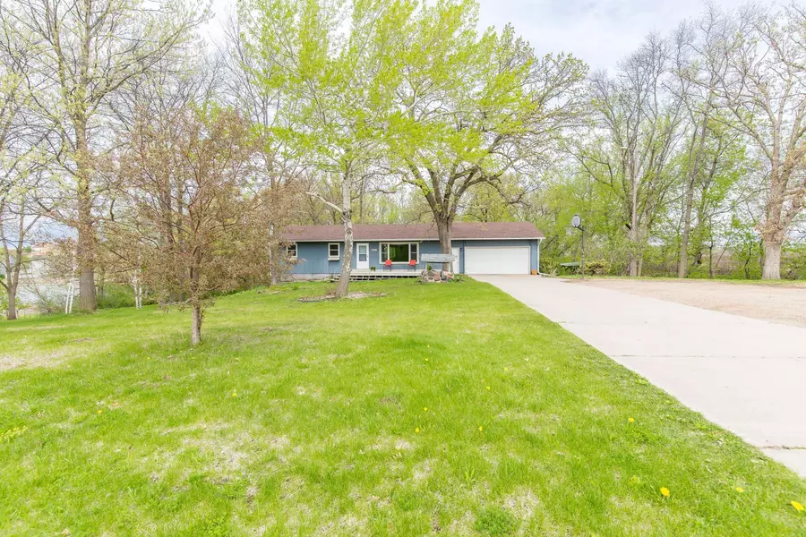 7465 Lonsdale BLVD, Lonsdale, MN 55046