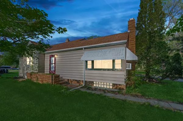 6148 Lakeland AVE N, Crystal, MN 55428