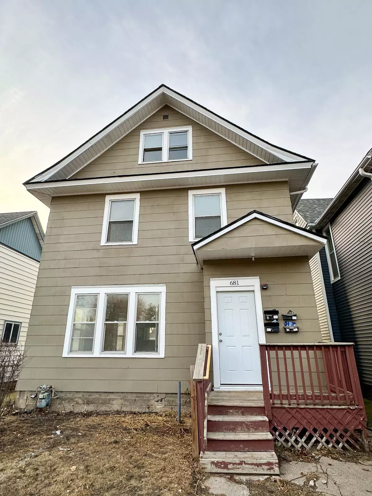 Saint Paul, MN 55104,681 Fry ST