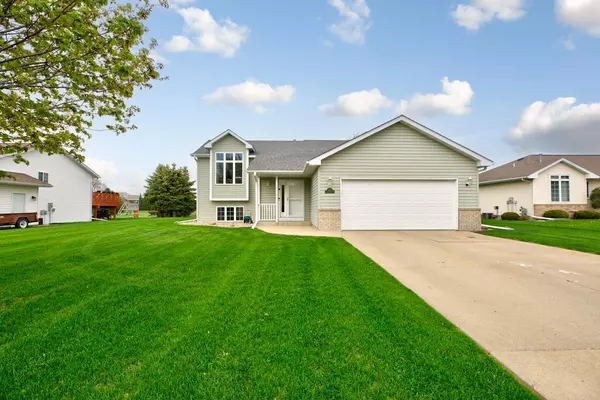 Owatonna Twp, MN 55060,610 Lee ST NE