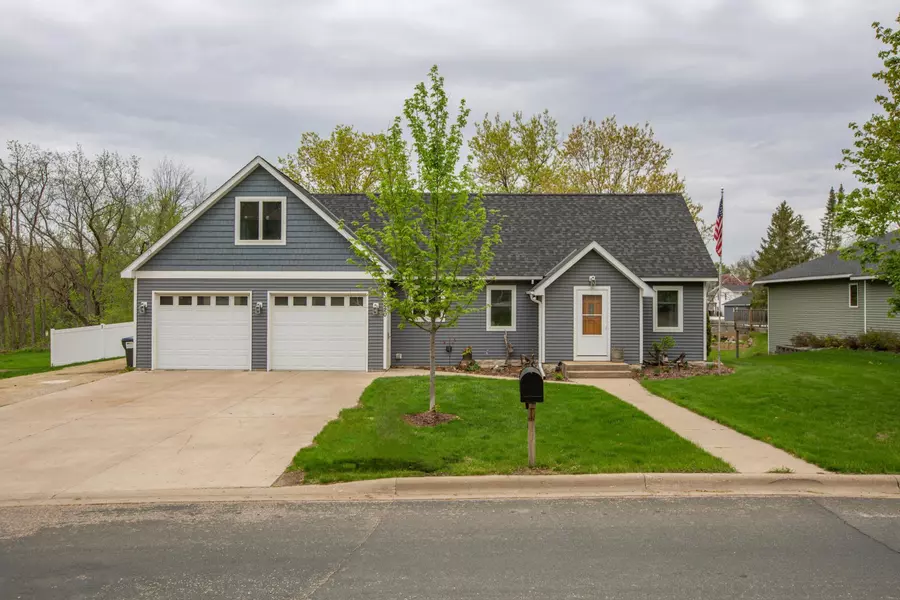 220 Middle ST W, Cannon Falls, MN 55009