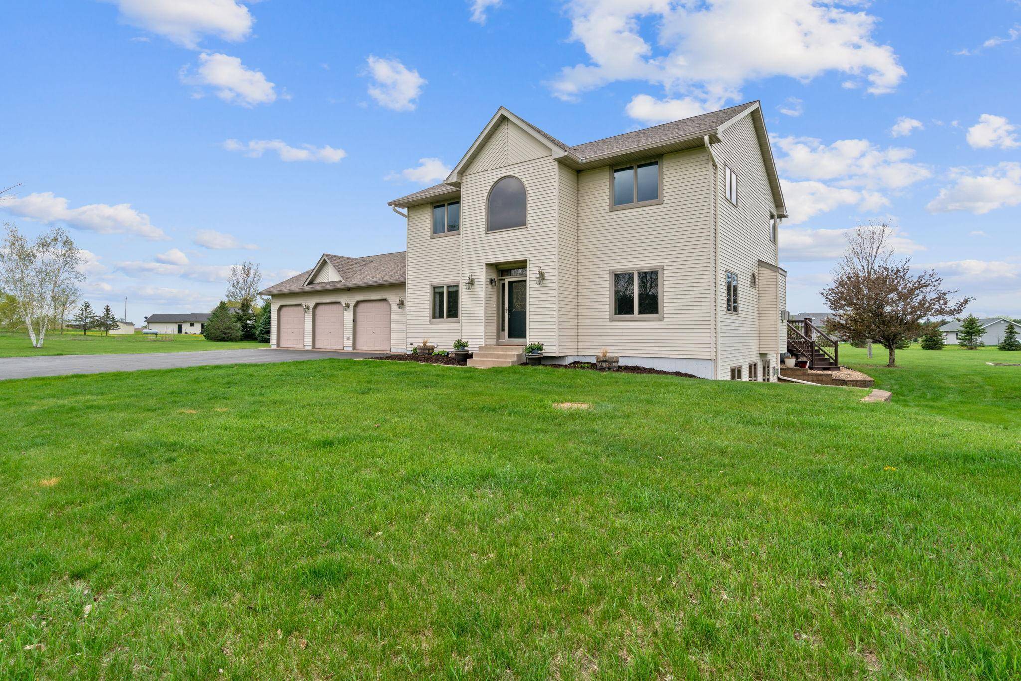 New Richmond, WI 54017,2208 129th ST