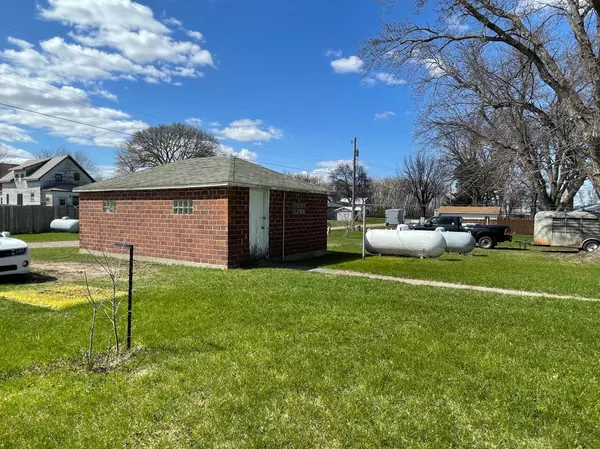 Wabasso, MN 56293,675 Maple