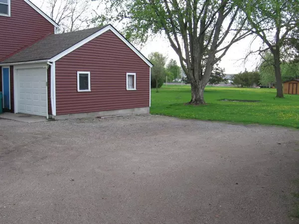 Waseca, MN 56093,721 3rd ST SW