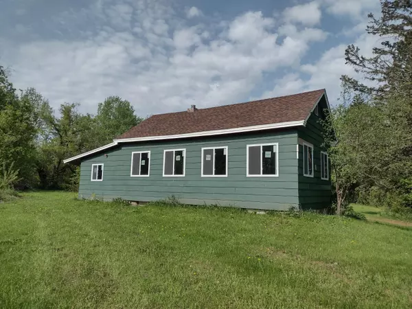 Mcgrath, MN 56350,102 Spruce ST