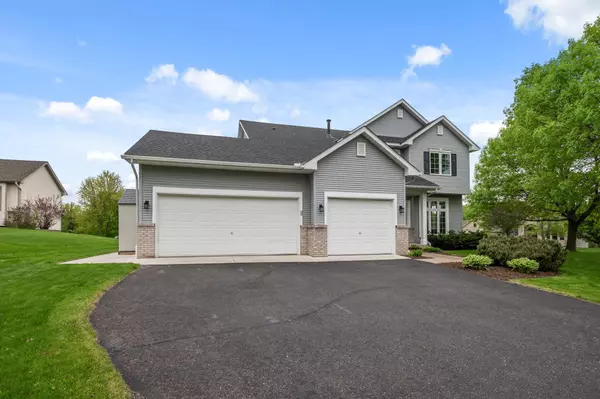 Champlin, MN 55316,10069 Maplewood CIR N