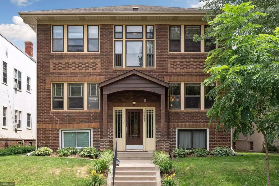 3229 Garfield AVE #102, Minneapolis, MN 55408