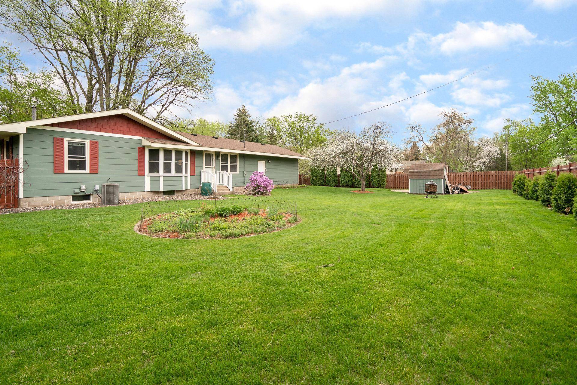 Mounds View, MN 55112,7888 Bona RD