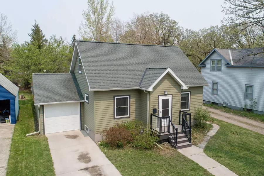 638 W Linden ST, Fergus Falls, MN 56537