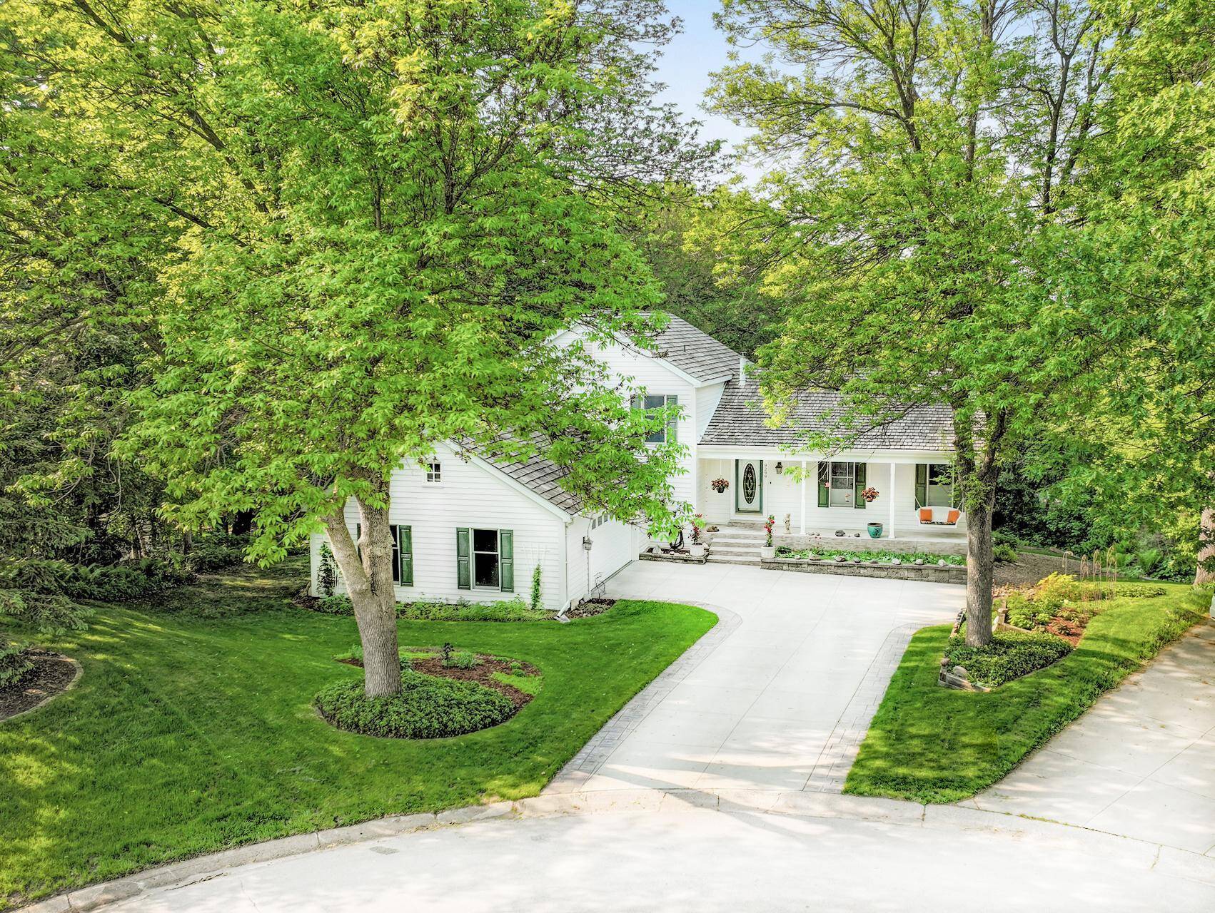 Eden Prairie, MN 55347,9299 Talus CIR