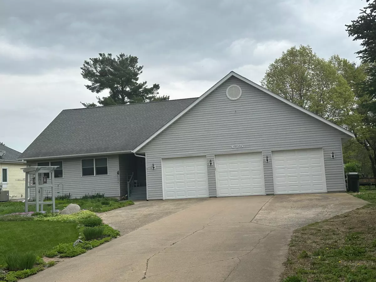 Amery, WI 54001,625 Shoreview CT