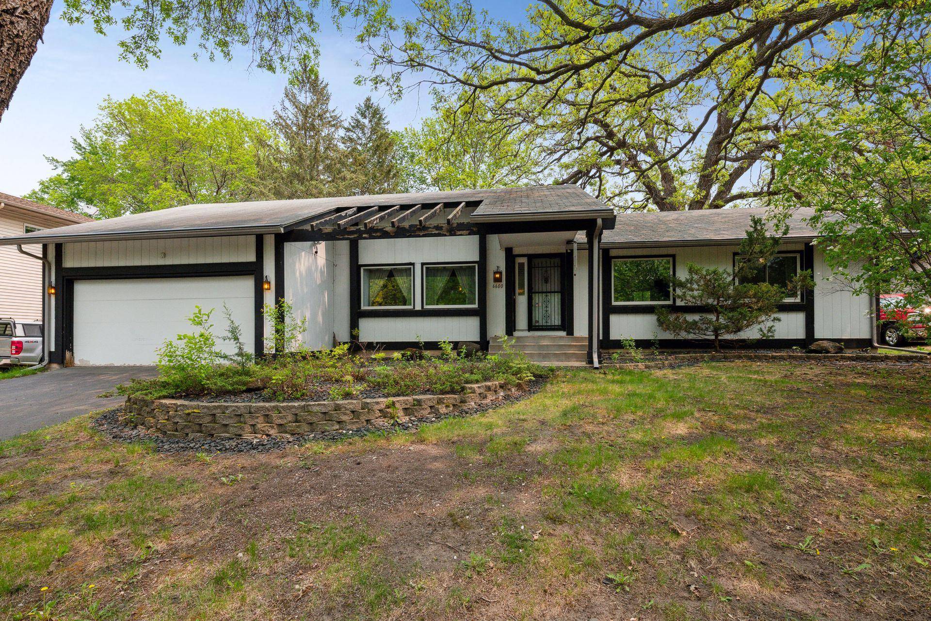 Maple Grove, MN 55369,6600 Jonquil WAY