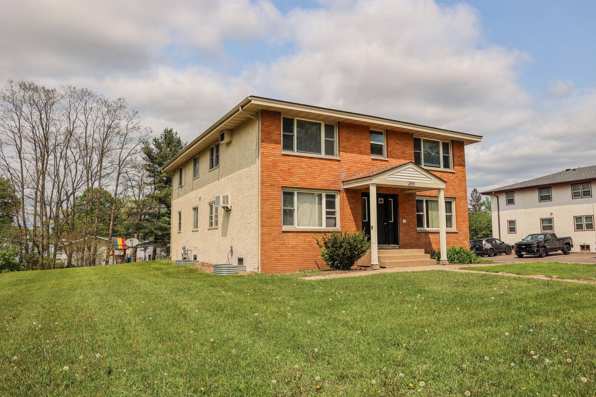2091 Hillview RD, Mounds View, MN 55112