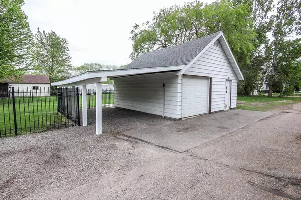 Cold Spring, MN 56320,208 4th ST S