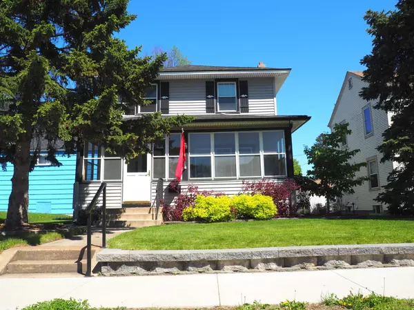 209 5th AVE S, South Saint Paul, MN 55075