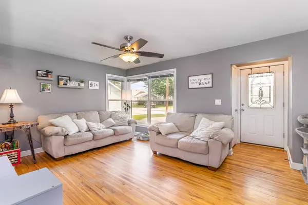 Montgomery, MN 56069,104 5th ST NW