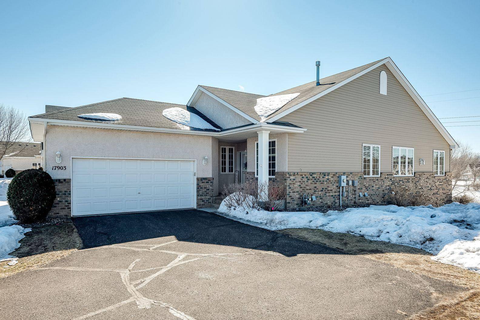 17903 Smith ST NW, Elk River, MN 55330