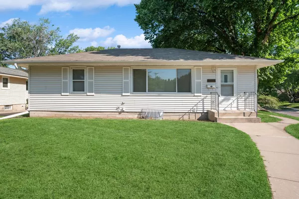 Saint Louis Park, MN 55426,6800 W 24th ST