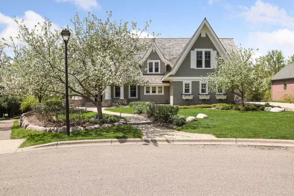 Minnetonka, MN 55391,16143 Crosby Cove RD
